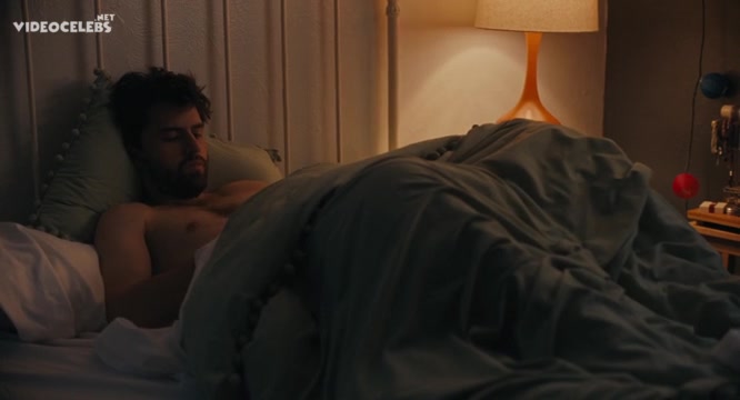 Dakota Johnson sexy – Cha Cha Real Smooth (2022)